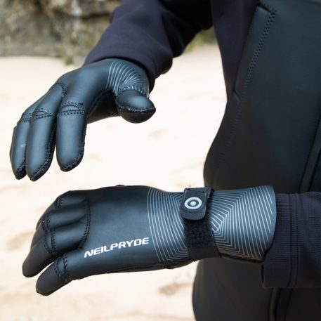 Neil Pryde Armor Skin 3mm Kiteboarding Glove - Image 2