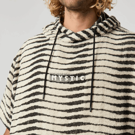 Mystic Kiteboarding Jacquard Poncho - Image 7